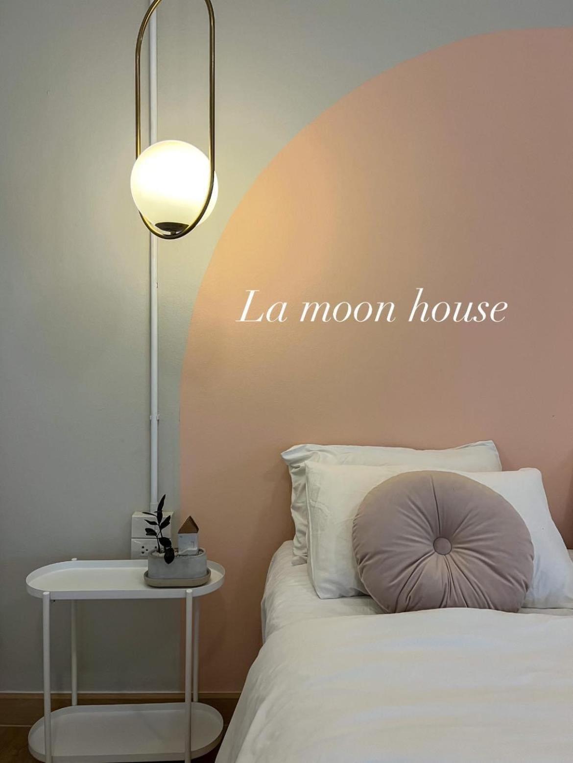 La Moon House Hotel Salaya Exterior photo